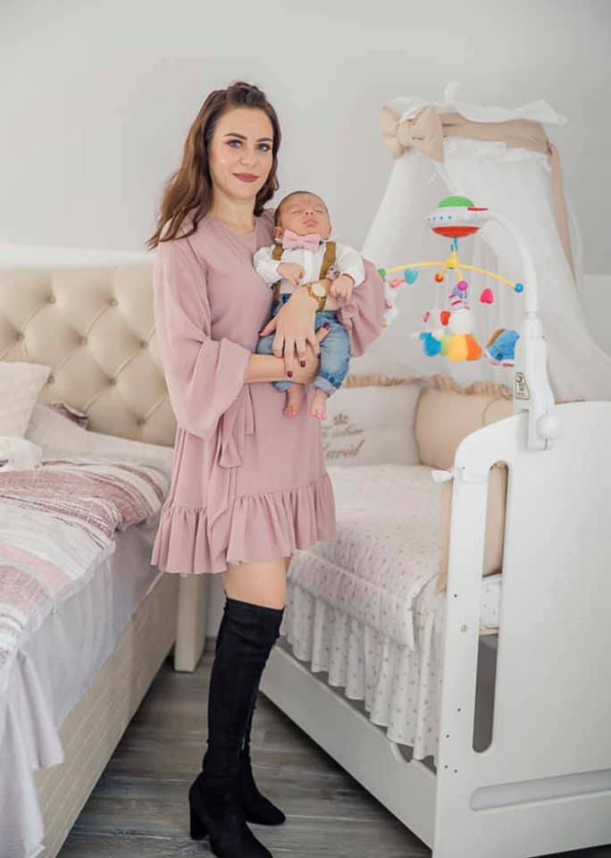 Šaty Emelle